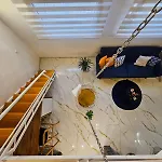 - Jacuzzi - Tvrdava 特拉夫尼克