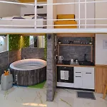 - Jacuzzi - Tvrdava *