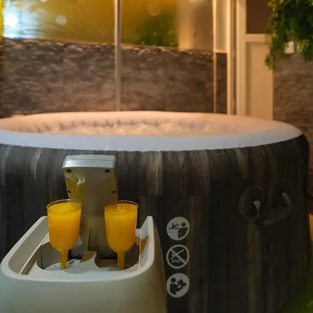 - Jacuzzi - Tvrdava Apartment