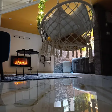 Apartment - Jacuzzi - Tvrdava