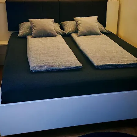 - Jacuzzi - Tvrdava *